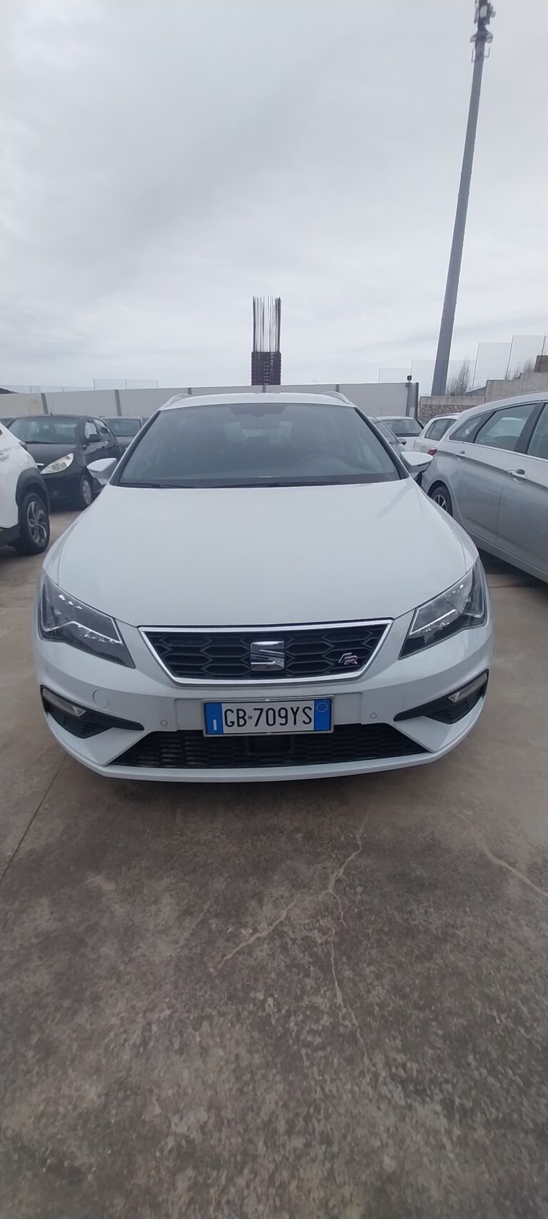 SEAT LEON