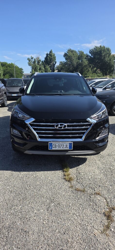 HYUNDAI TUCSON AUTOCARRO IVA ESPOSTA
