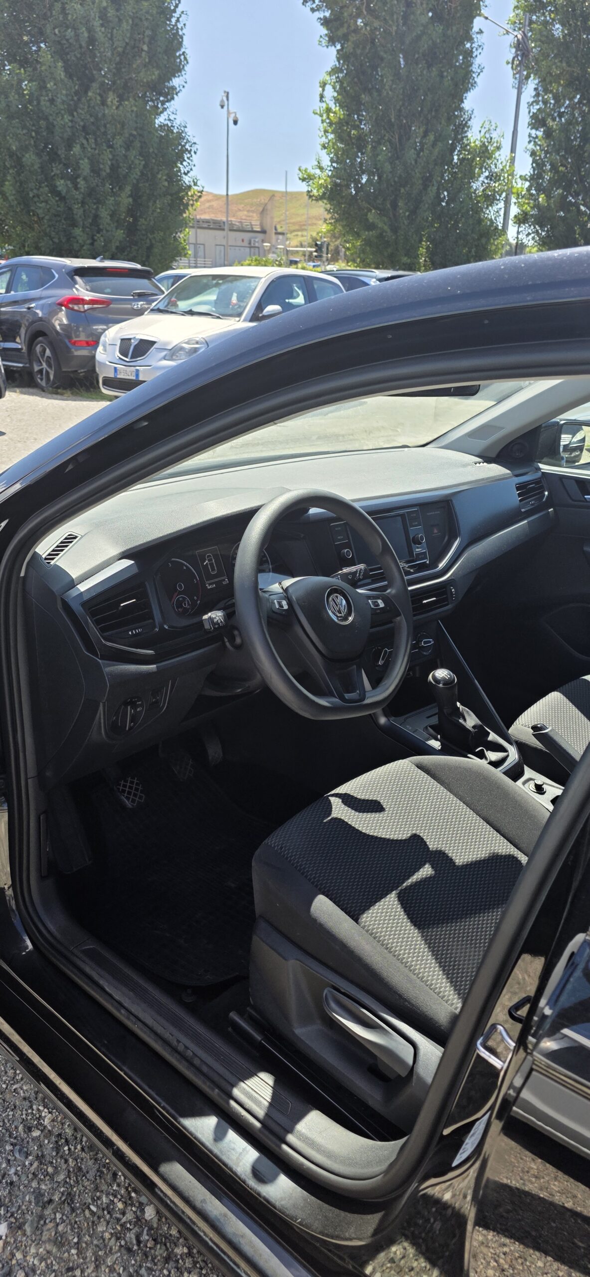 
								VOLKSWAGEN POLO 1.6 TDI full									