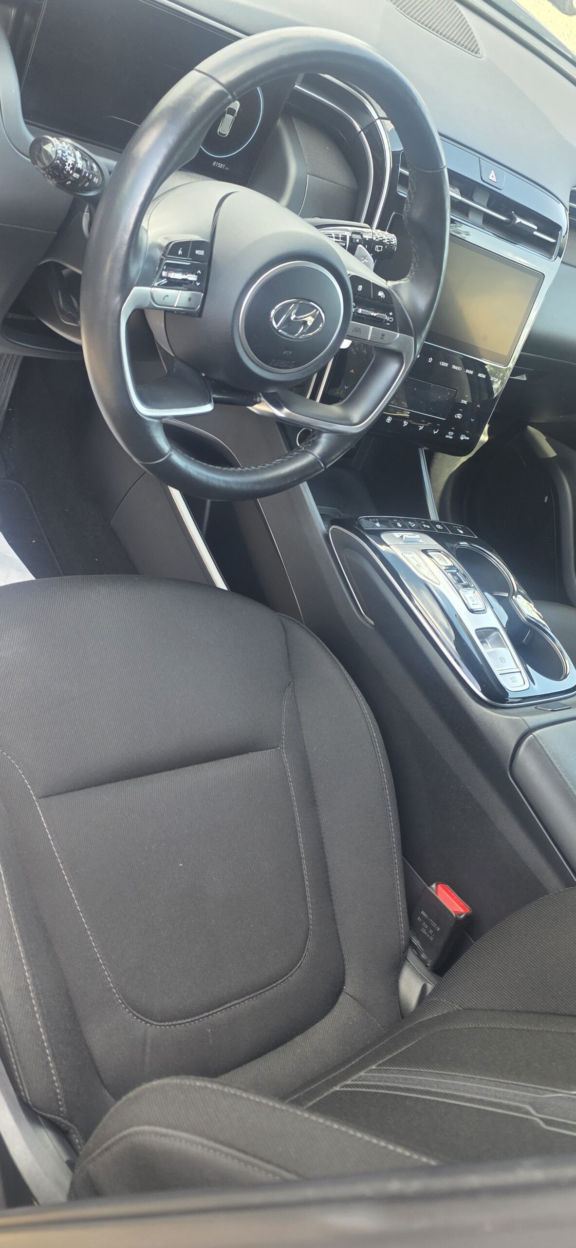 
								HYUNDAI TUCSON FULL HYBRID 1.6 230CV full									